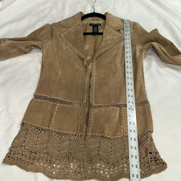Kenneth Cole Tan Suede‎ Crochet Trim Boho Hippie Jacket 6P Women’s - Picture 5 of 8